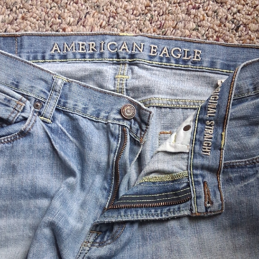 American Eagle Outfitters Blue Straight Jeans Classic Style 32 Length
